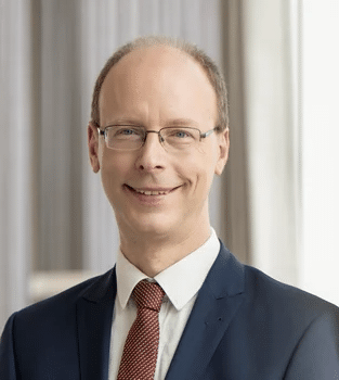 DI. Mag. Dr. Hans Aubauer, CFA